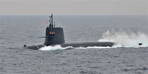 japan us to develop fuel cell submarine