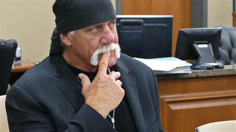 Hulk Hogan ‘i Do Not Have A 10 Inch Penis’