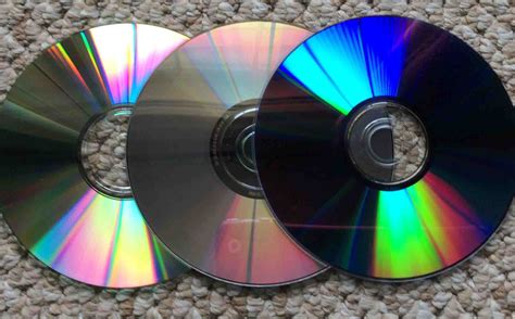 clean  dvd disc   plays  toms tek stop