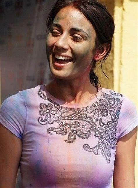 Cute Pics Gallery Hottest Indian Desi Girls Playing Holi