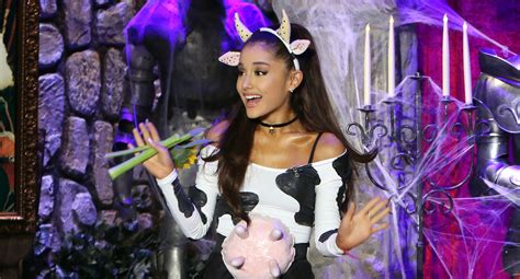 ariana grande s halloween costume sexy cow 2015