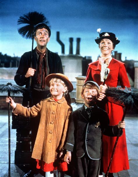 Julie Andrews Reveals Secrets Behind Mary Poppins