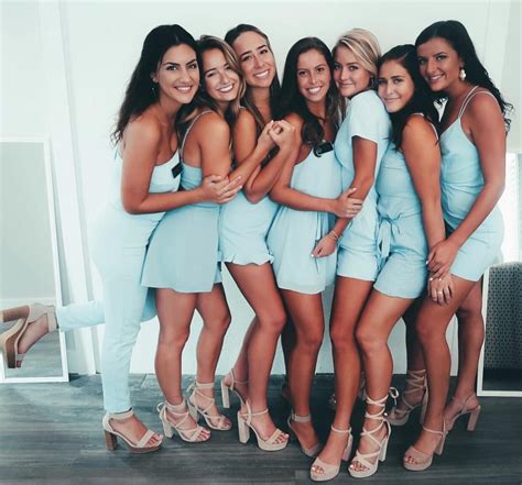 babes in blue r ifyouhadtopickone