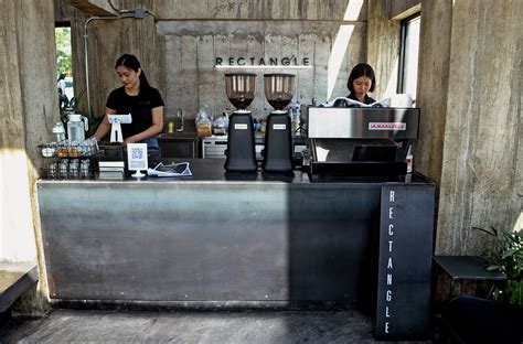 rectangle coffee  tower coffee shop  chiang mai thailand brewstr