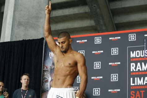 welterweight champion douglas lima faces gegard mousasi  vacant middleweight title