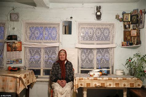 isolated russian village home to 12 people at the very end of a 100