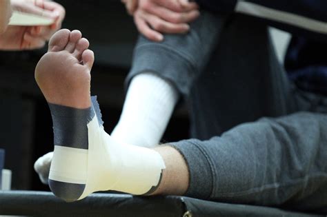 treating foot  ankle trauma alexander orthopaedics