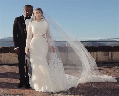 Kim Kardashian And Kanye West S Five Year Wedding Anniversary Daily