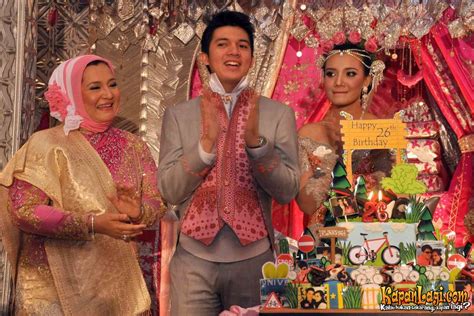Wedding Ceremony And Reception Of Irwansyah And Zaskia