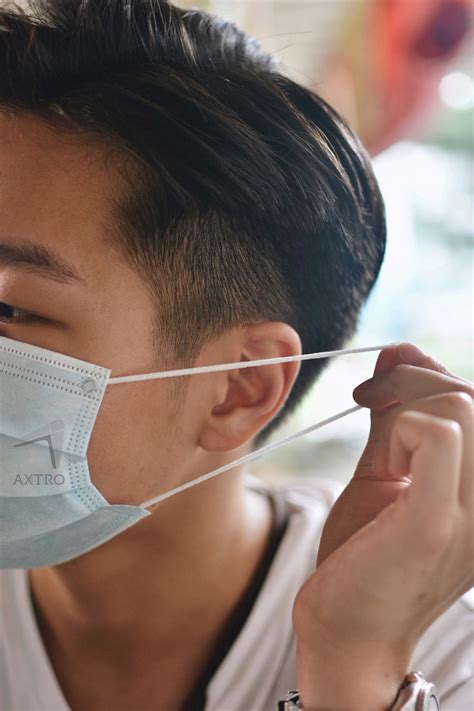 heres   properly wear  dispose  face mask axtro