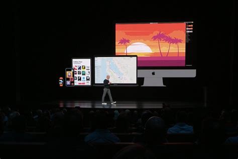 apples services event laid  groundwork   long  difficult transition