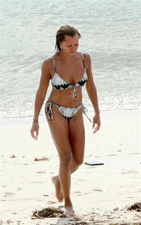 49 hot pictures of vanessa williams will make you her