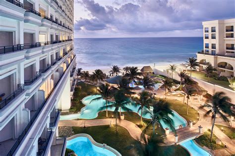 jw marriott cancun resort  spa book   breakfast hotel