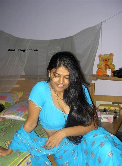 love life real downblouse of indian housewife in bedroom