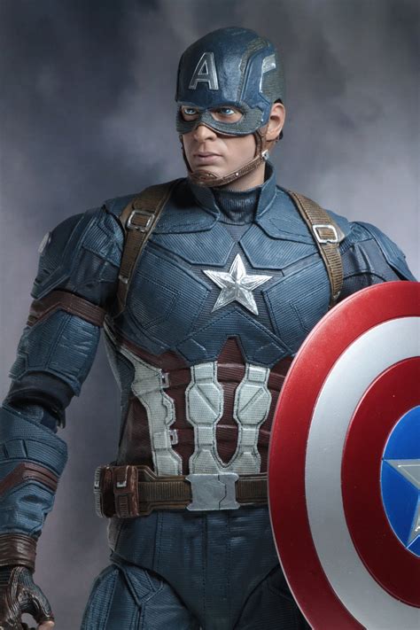 new photos of captain america civil war 1 4 scale captain america by neca the toyark news