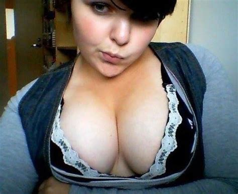 finnish amateur girl shows her huge cleavage teen porn