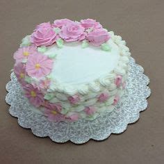 beautiful cake   ana colone   wilton level  flowers  cake design class ana