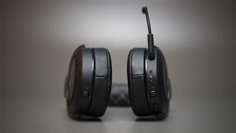 wireless bluetooth headphones  wired headphones techporn