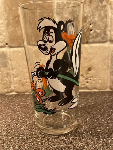 Vtg 1976 Pepsi Warner Bros Looney Tunes Collector Series Glass Daffy