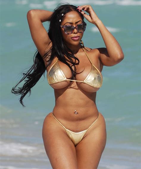 Moriah Mills In Gold Bikini At The Beach In Miami Gotceleb