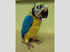 FURREAL PARROT SQUAWKERS MCCAW TALKING ANIMATED SINGING BLUE BIRD TOY