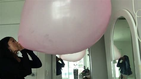 giant pink balloon 🎈 blowing up a 36 90cm balloon bonus footage