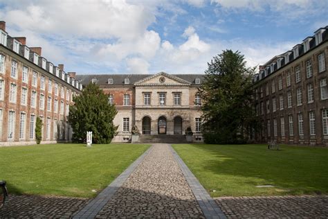 pauscollege leuven residence hall