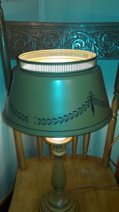Toleware Green Table Electric Toleware Lamp With Ribbions Vintage