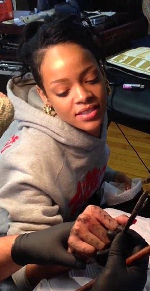 rihanna flies her tattoo artists 1 500 miles to spend 11 hours making