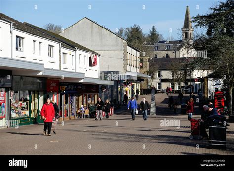 milngavie town centre pedestrian precinct   start   west
