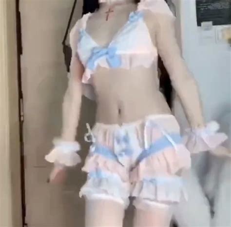 I’m Trying To Find These Videos It’s A Chinese Girl