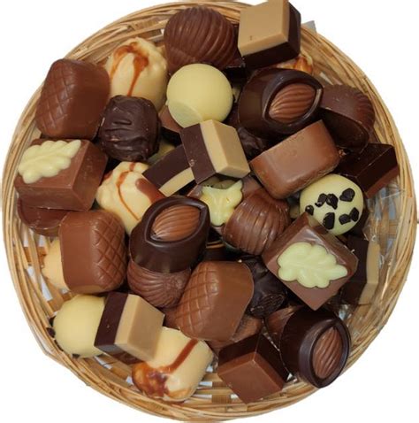 bolcom  love chocolate belgische chocolade bonbons mix  kg