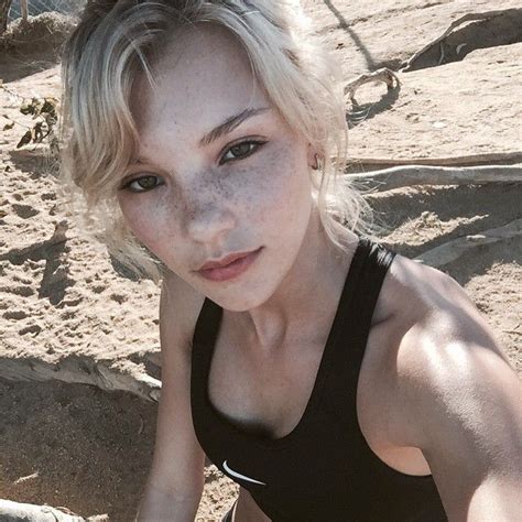 hot instagram babe of the day rachel yampolsky caveman circus