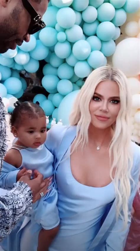 khloe kardashian throws daughter true an epic first birthday bash