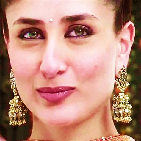 kareena kapoor expressions  accurately describe everyday