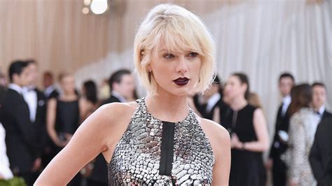 Taylor Swift S Mum Takes Stand At Groping Trial I Wanted To Vomit And