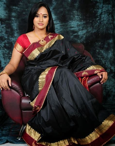 tamil hot supporting actress anupama kumar latest photo