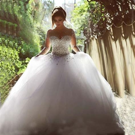 Glitter Crystal Wedding Dresses 2016 Long Sleeve Pearls Bling Bridal