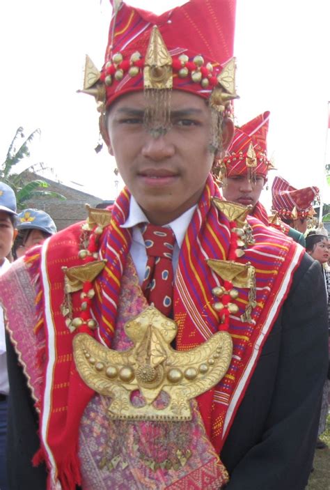 baju tradisional sumatera utara bajuku