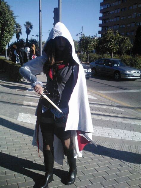 assassin s creed female cosplay by aroacastillo on deviantart