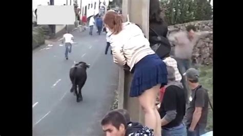 tourada de mini saia bullfighting in mini skirt youtube