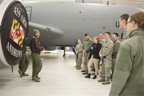 pilots provide tour inspire future leaders