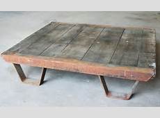 Vintage Industrial Coffee Table Pallet // by AuroraMills on Etsy