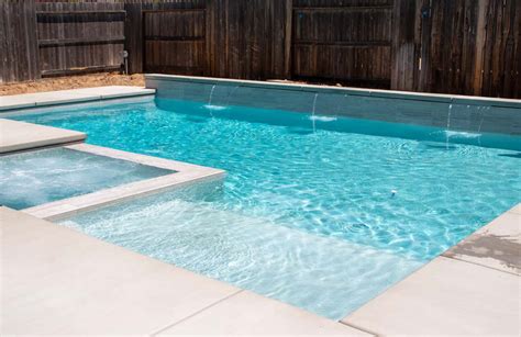 rectangular pool  spa   details   swimming pool