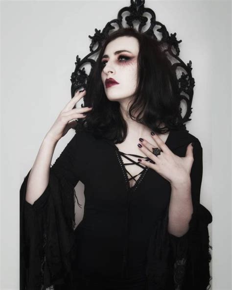 dark beauty gothic beauty gothic models gothabilly gothic girls