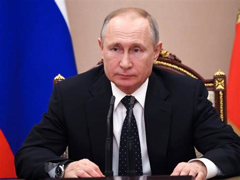 russian court approves law that could extend vladimir putin s reign