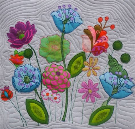 wonky patchwork flower applique mini quilt