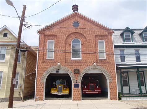 Experience The Chambersburg Volunteer Fireman’s Museum During Ice Fest