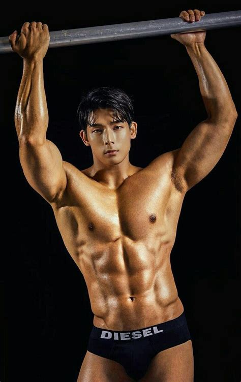 Pin By Drewrichards On Muscle Motivation Sexy Men Asian Men Guys