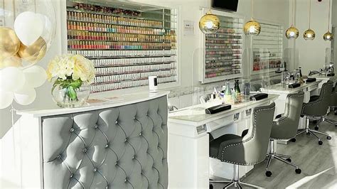 lux nails bar nail salon